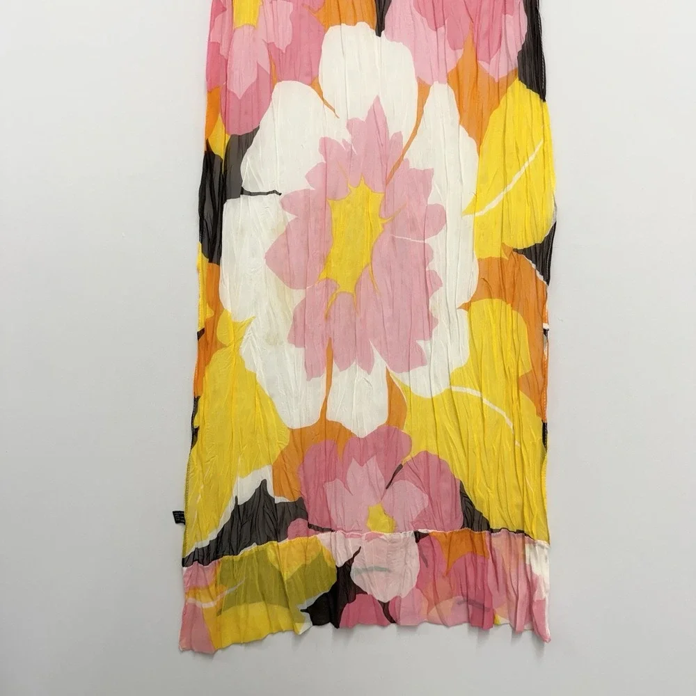 Vintage Gucci Tom Ford 100% Silk Floral Scarf Crinkled From 1999 Spring Summer